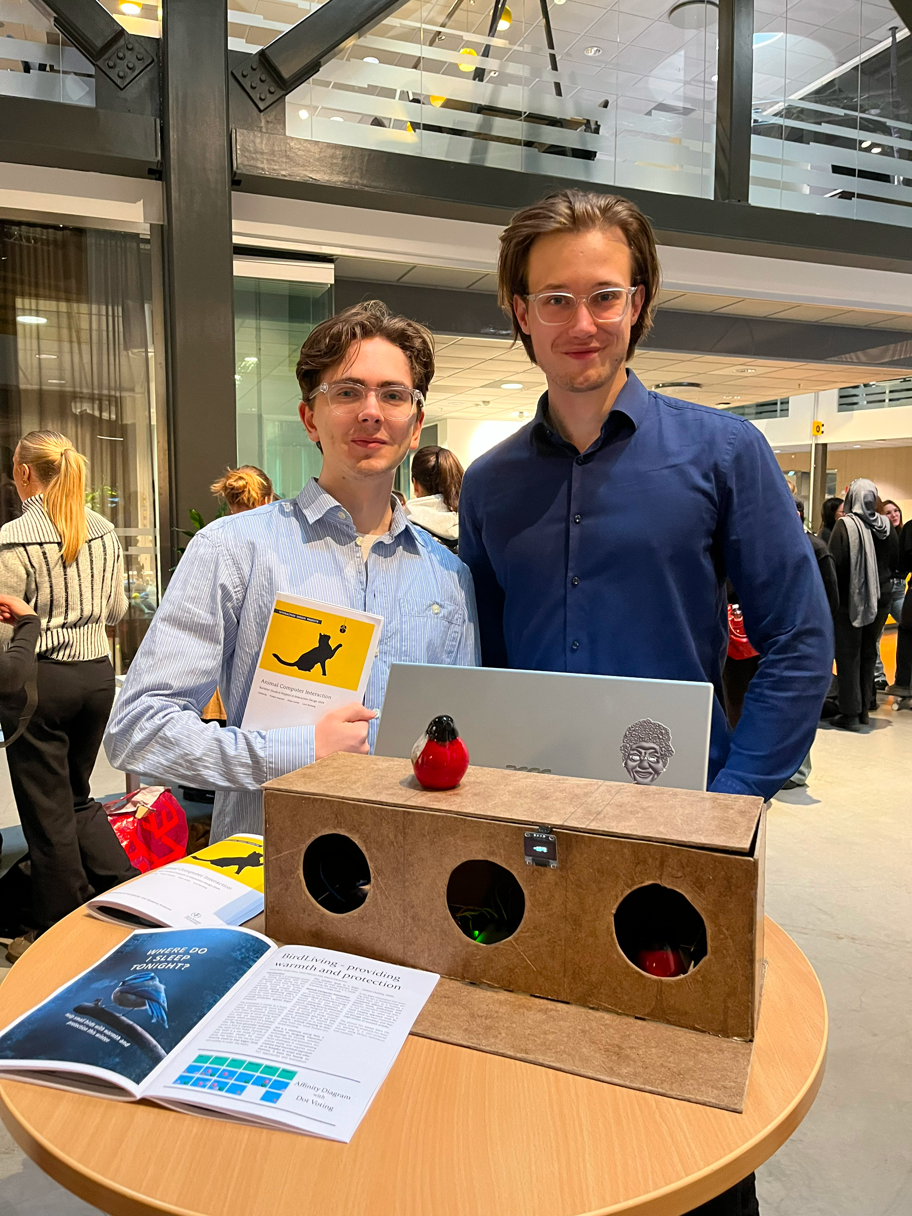 BirdLiving exhibition prototype